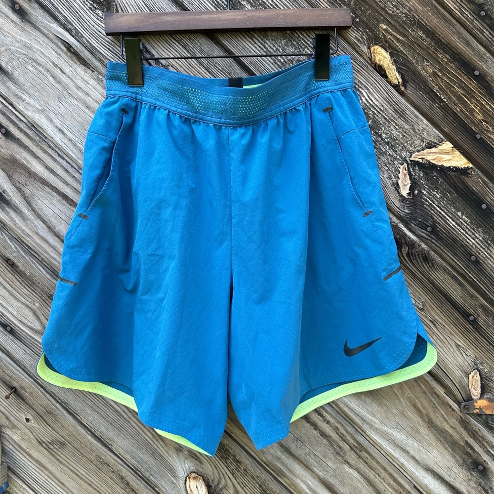 Nike 7” Unlined Dri Fit Fitness Shorts